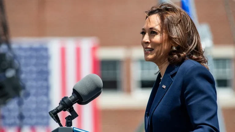 Harris Escalates Criticism of Trump, Calling Conviction ‘Disqualifying’