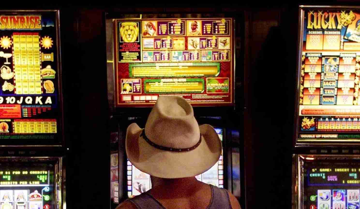 Popular myths about offline and online slots Australia