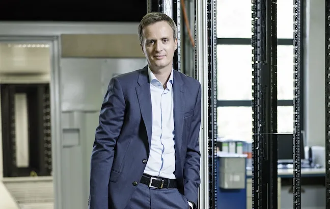 Revolutionizing Data Centers: An Interview with Martin Kipping, the Architect Behind Global IT Infrastructure Innovations