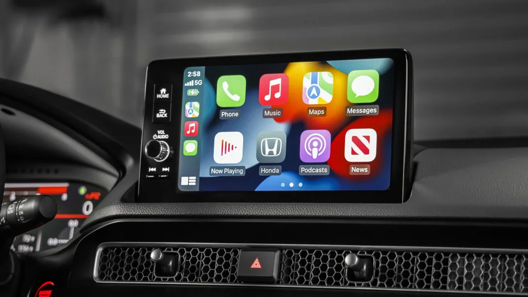 A Beginner's Guide to Apple CarPlay: Everything You Need to Know for Hands-Free Driving