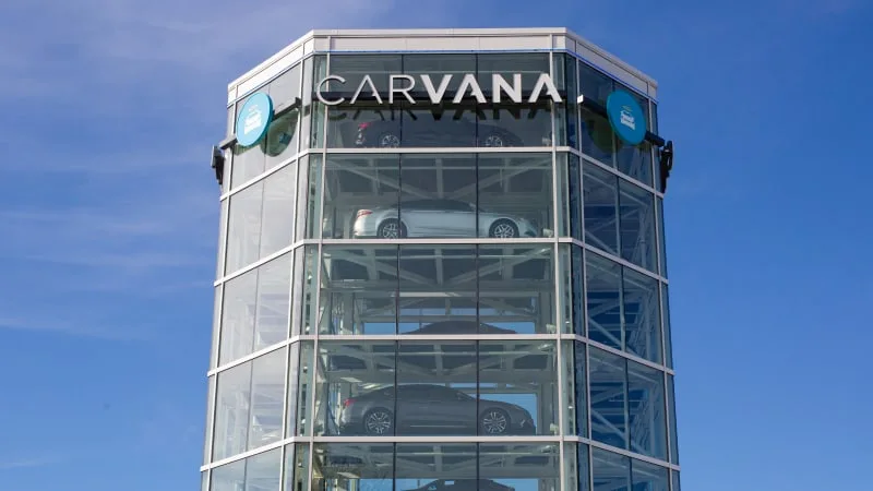 Carvana's Stock Surges 30% After Forecasting Surprise Rise in Retail Sales