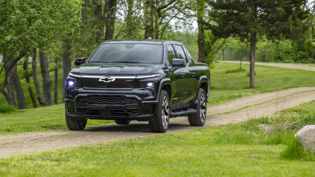 The 2024 Chevy Silverado EV RST: A Powerful and Technologically Advanced Electric Truck Leading the Pack