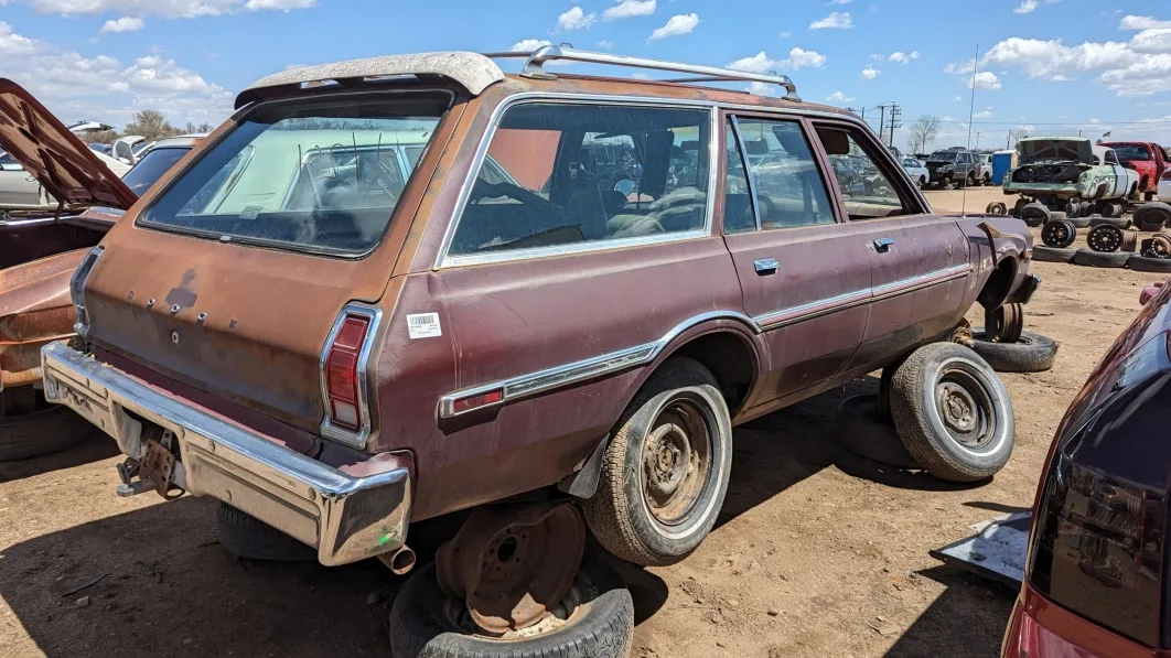 "The Dodge Aspen: A Nostalgic Journey into American Station Wagons of the 1970s"