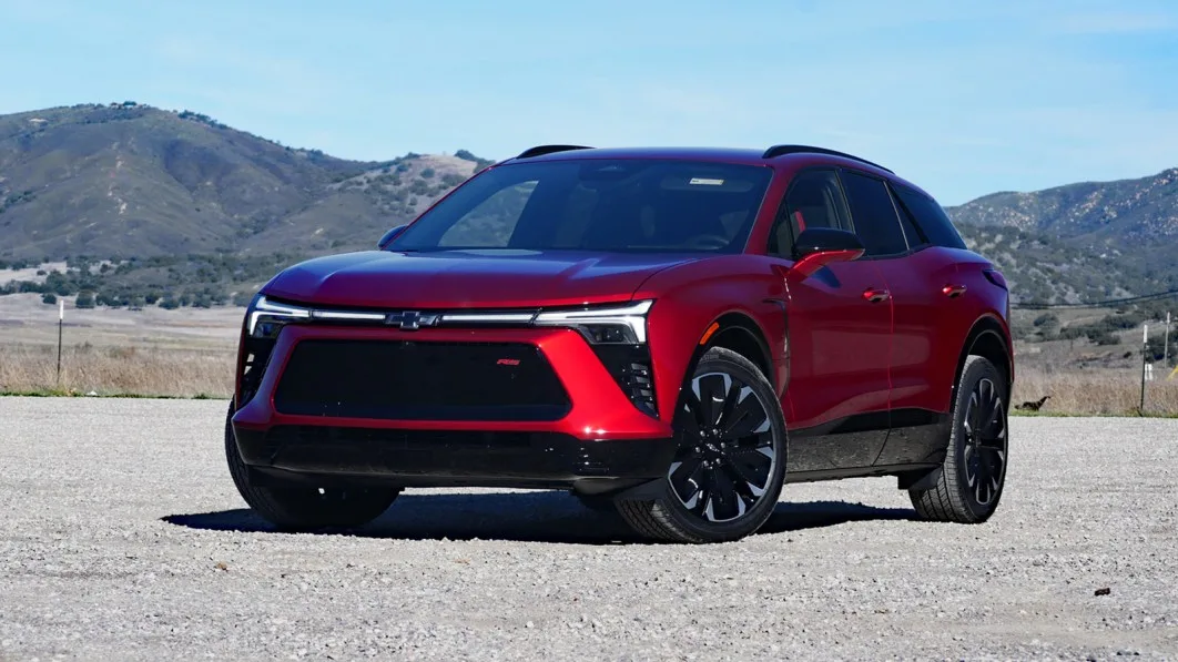 2025 Chevrolet Blazer EV: Stylish Design, User-Friendly Tech, and Impressive Range