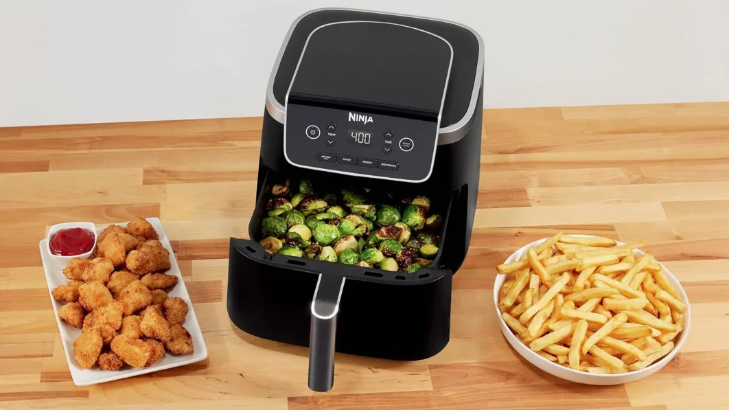 Discover the Ninja Air Fryer Pro 4-in-1 for Oil-Free Frying and Efficient Cooking at its Lowest Price ever - $89.99 (25% off)