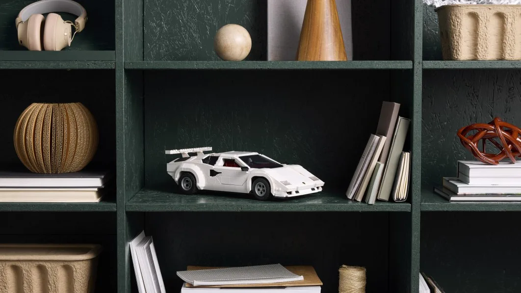 "Experience Luxury at a Fraction of the Price: Lego Unveils Stunning Lamborghini Countach Replica"