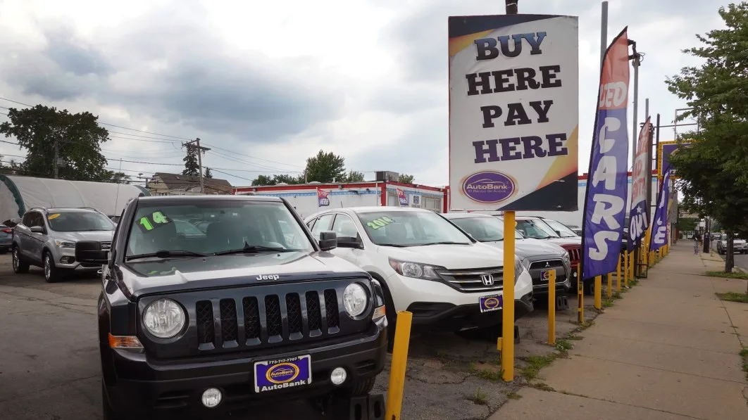 Exploring the Pros and Cons of Buy Here Pay Here Car Dealerships