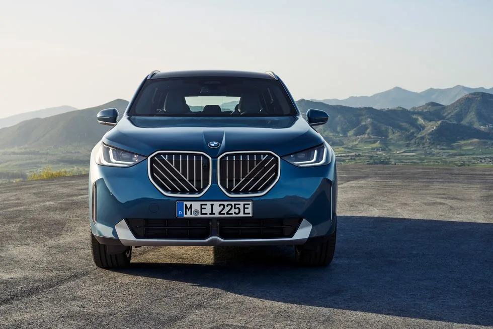 Introducing the 2025 BMW X3: A Fresh Look, Upgraded Engines, and Futuristic Tech