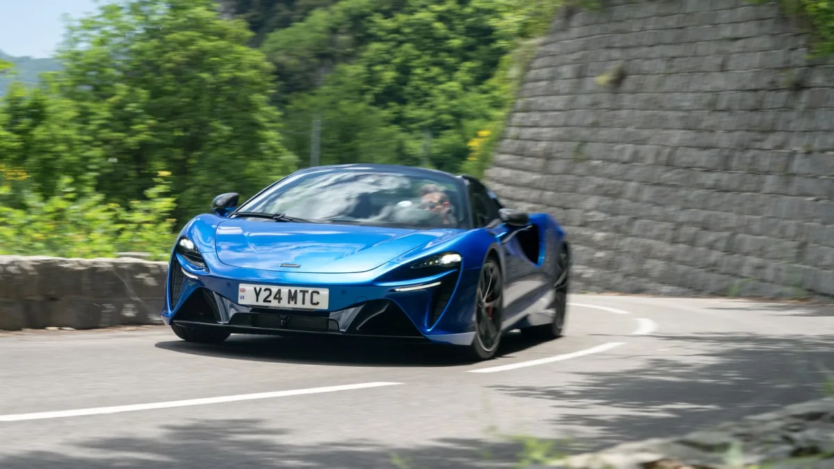 McLaren's SUV: Collaborating with BMW and Exploring Options for Design and Powertrain