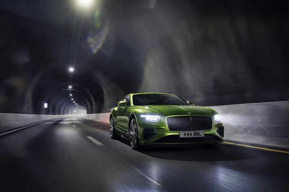 "The 2025 Bentley Continental GT: Unveiling the Fourth Generation with a Powerful 771-HP Plug-In Hybrid Powertrain"