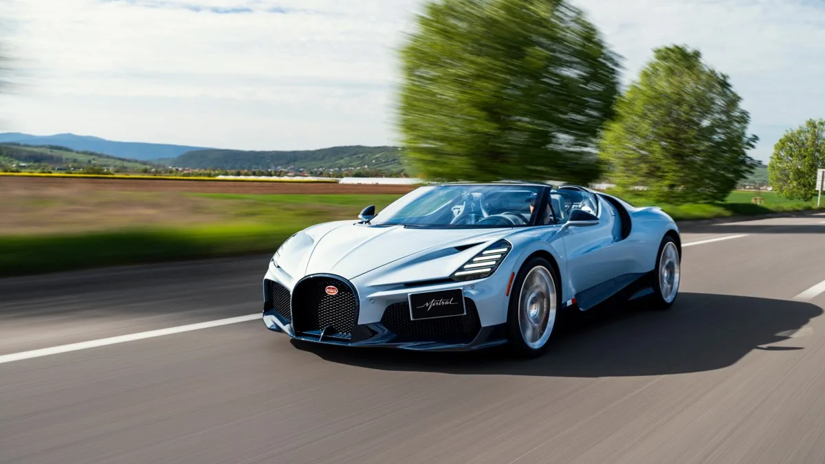 "Introducing the Bugatti Mistral: The Last Street-Legal Hypercar Powered by the Iconic W16 Engine"