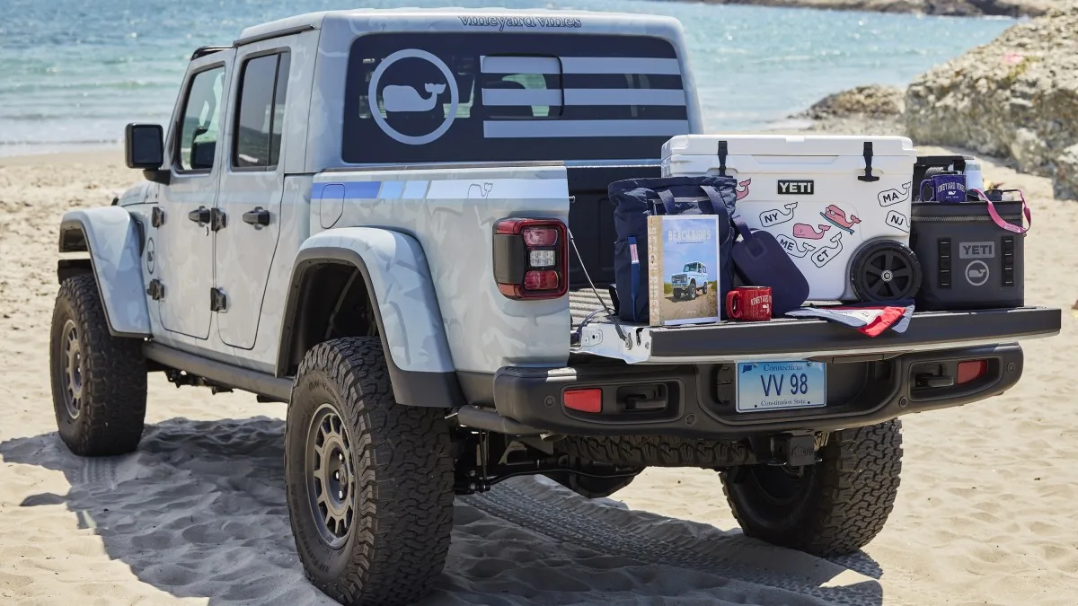 Jeep and Vineyard Vines Collaborate on New Capsule Collection