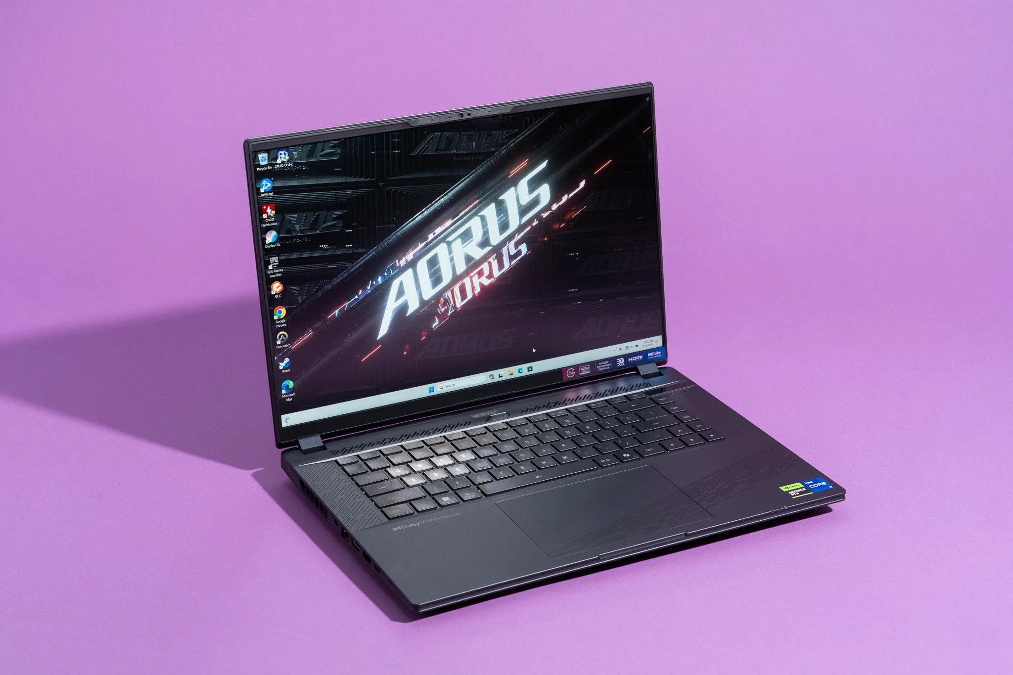 Maingear Unveils New ML-17 Gaming Laptop with Thunderbolt 5 Support