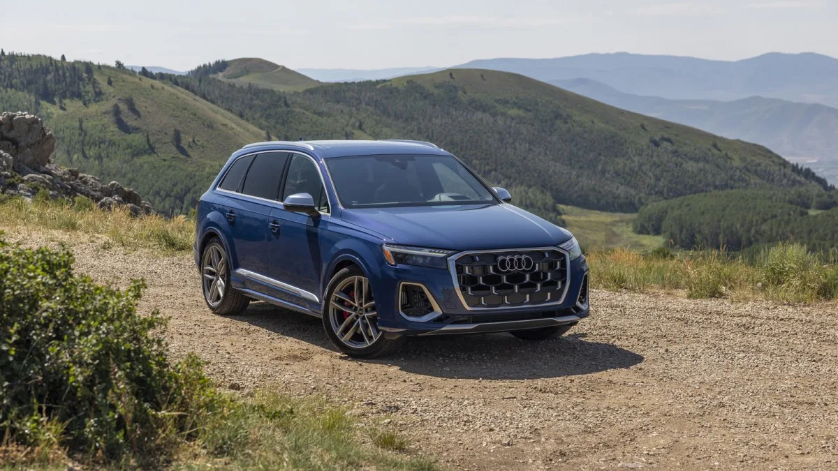 2024 and 2025 Audi Q7 and Q8: Midsize Luxury SUVs Showing Their Age