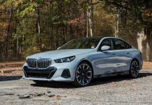 2025 BMW 5 Series: A Midsize Luxury Sedan's Rebirth in the Electrified Era