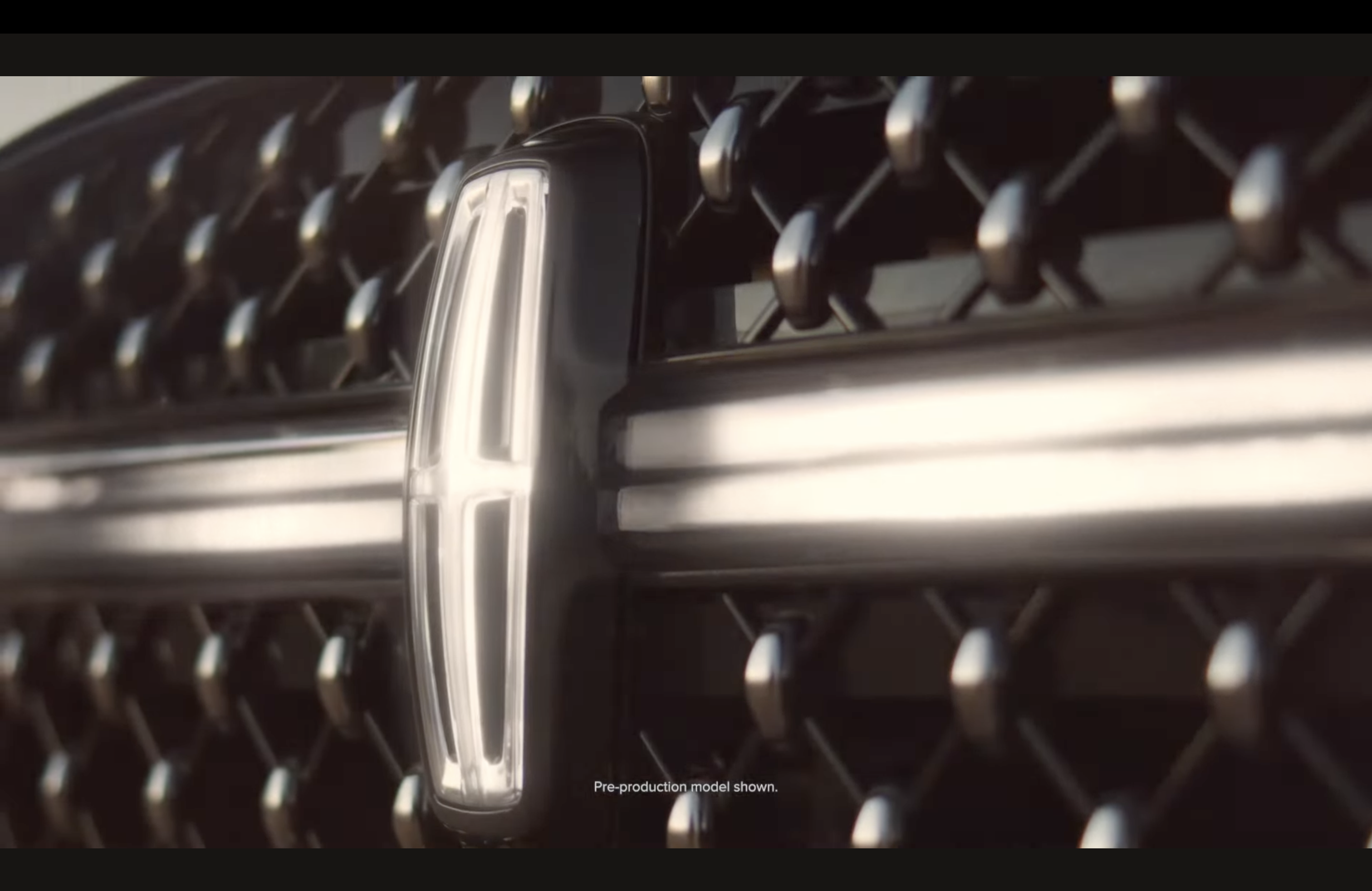 2025 Lincoln Navigator Teased in Video Ahead of August 15 Debut