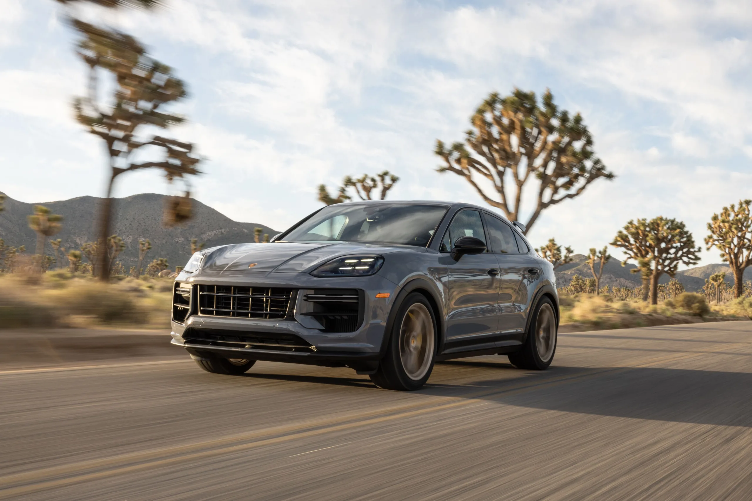 2025 Porsche Cayenne Coupe Turbo GT and Turbo E-Hybrid: Powerful Performance and Stylish Design