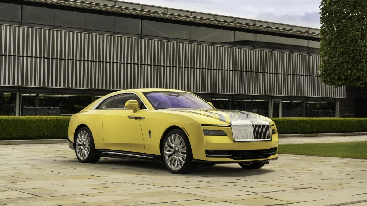 Rolls-Royce Unveils Spectre Semaphore: A Striking One-Off Car Inspired by Coastal California