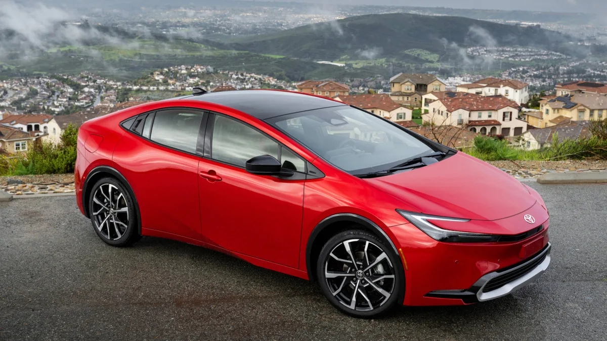 Toyota Set to Convert Line-Up to Hybrid-Only Models, Prioritizing Hybrids Over EVs