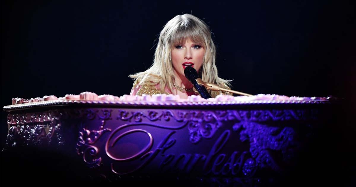 Taylor Swift officially declared a billionaire - Global Village Space