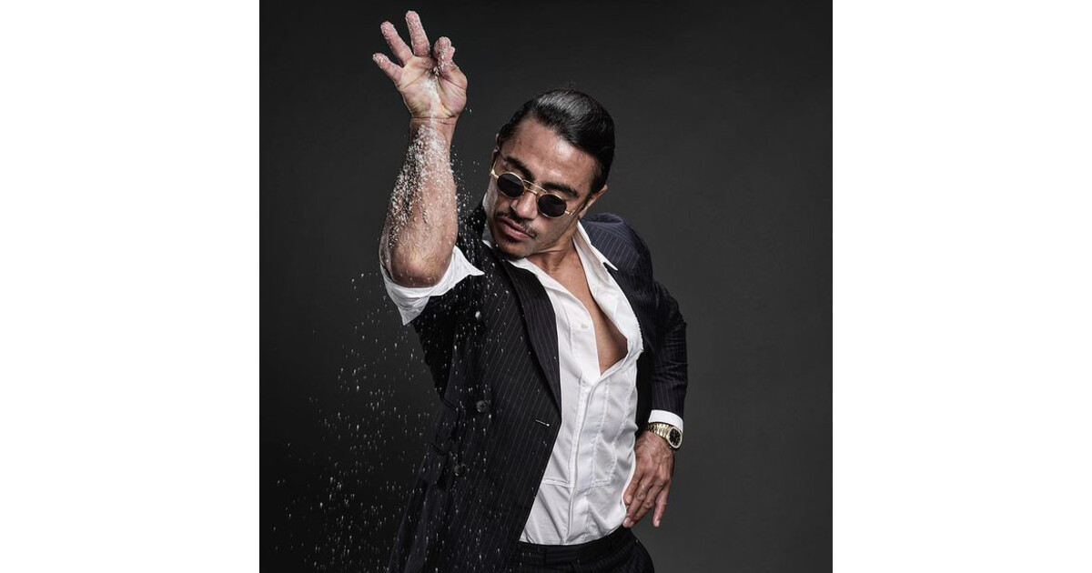 Czn vs salt bae knife #fyp #foryou #saltbae #czn #cznburak