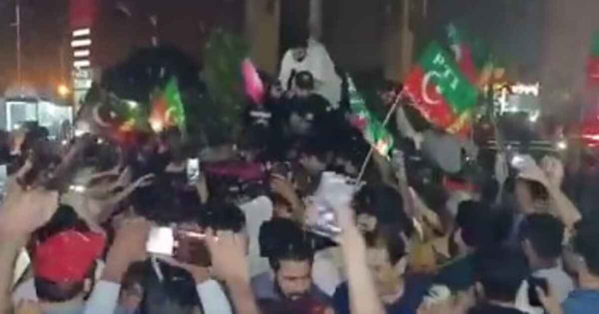 Imran Khan's sensational welcome in Lahore reflects his unmatched ...